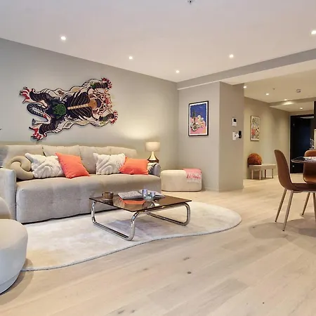 Brand New & High-end 3 Bedrooms 2 Bathrooms * ベルゲン