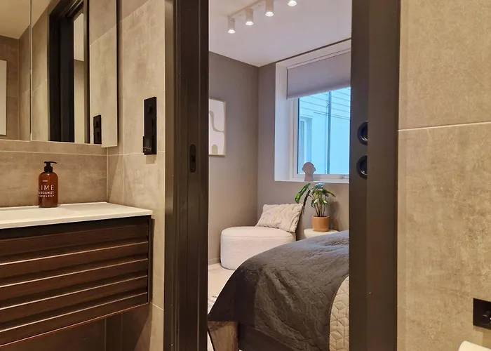 Brand New & High-end 3 Bedrooms 2 Bathrooms 別荘 ベルゲン