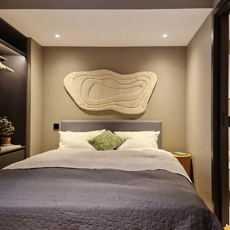 Brand New & High-end 3 Bedrooms 2 Bathrooms 度假居