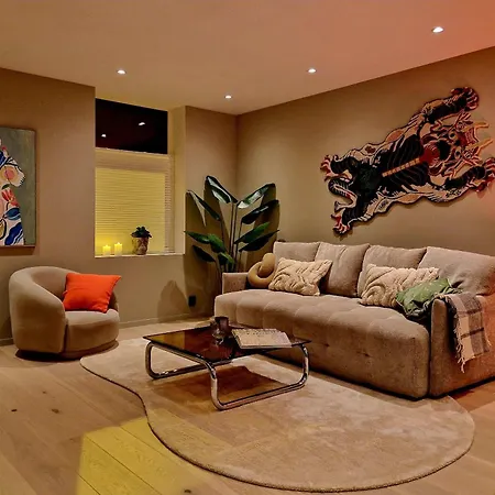 Brand New & High-end 3 Bedrooms 2 Bathrooms 度假居 卑爾根