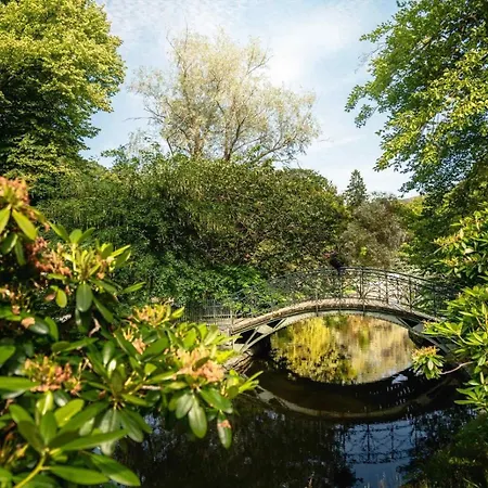 Brand New & High-end 3 Bedrooms 2 Bathrooms 度假居 *