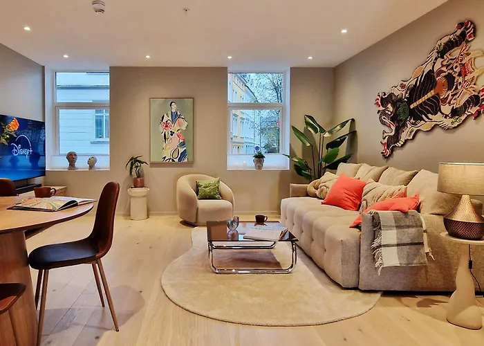 Brand New & High-end 3 Bedrooms 2 Bathrooms Vakantiehuis *