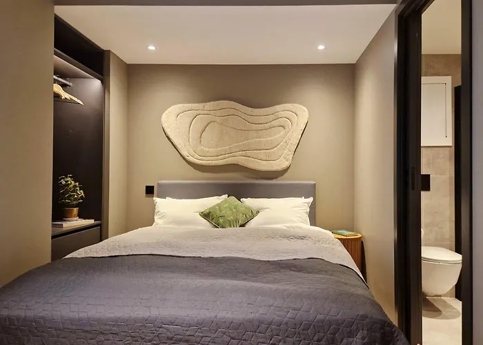 Brand New & High-end 3 Bedrooms 2 Bathrooms Vakantiehuis