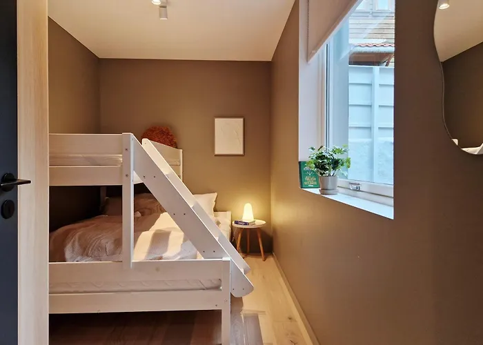 Vakantiehuis Brand New & High-end 3 Bedrooms 2 Bathrooms