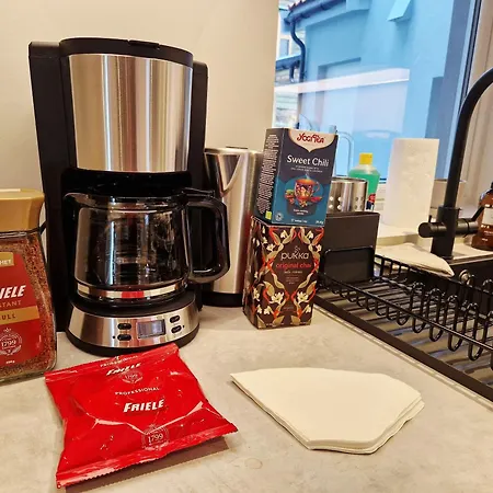 Brand New & High-end 3 Bedrooms 2 Bathrooms Будинок відпочинку Берген